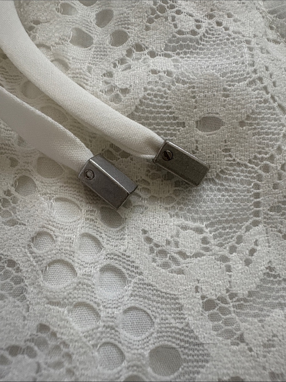 T Tahari Ivory Lace-Front Tie-Neck Sleeveless Camisole Size S - Picture 7 of 9